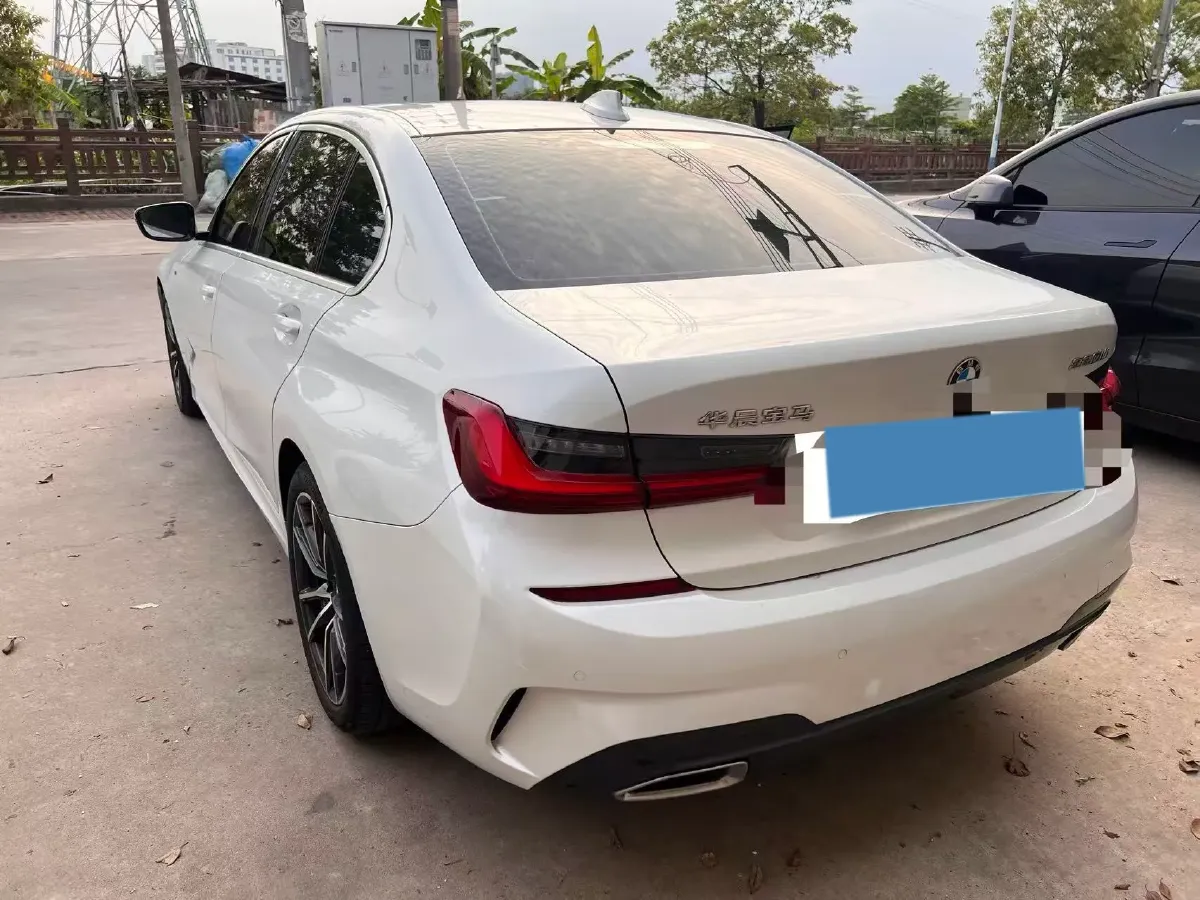 2022 BMW 3 Series 2.0T 156HP L4 8AT,autocango,china used car exporter,china ev exporter,chinese used car exporter,chinese used ev exporter