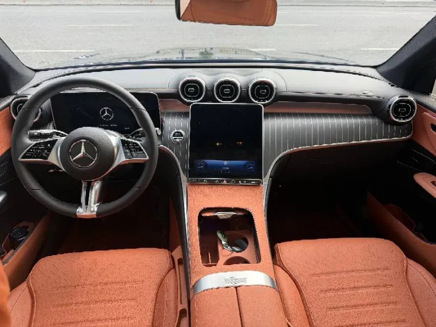 2025 Mercedes-Benz GLC Class 2.0T 204HP L4 9AT,autocango,china used car exporter,china ev exporter,chinese used car exporter,chinese used ev exporter