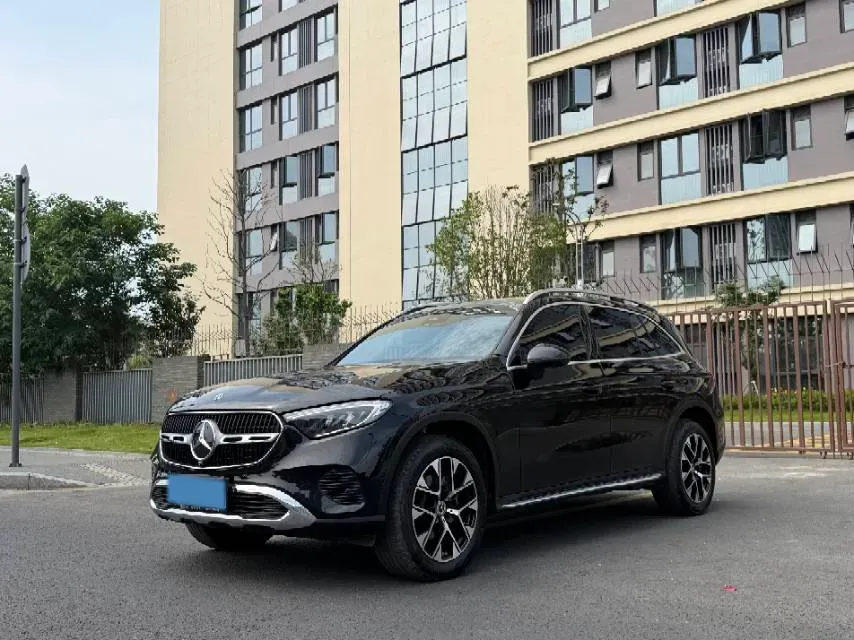 2025 Mercedes-Benz GLC Class 2.0T 204HP L4 9AT,autocango,china used car exporter,china ev exporter,chinese used car exporter,chinese used ev exporter