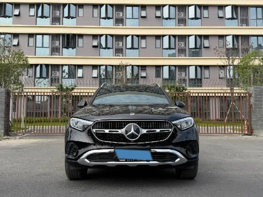 2025 Mercedes-Benz GLC Class 2.0T 204HP L4 9AT,autocango,china used car exporter,china ev exporter,chinese used car exporter,chinese used ev exporter