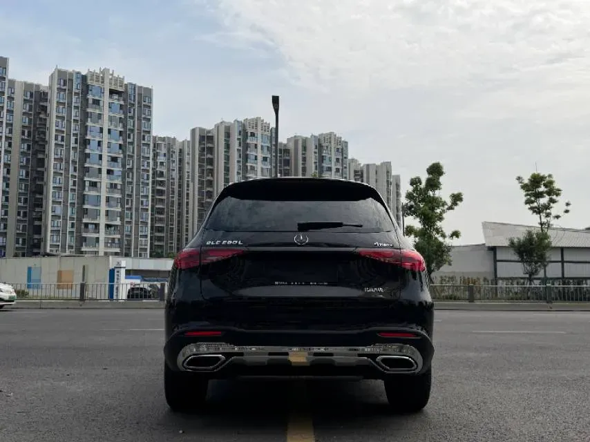 2025 Mercedes-Benz GLC Class 2.0T 204HP L4 9AT,autocango,china used car exporter,china ev exporter,chinese used car exporter,chinese used ev exporter