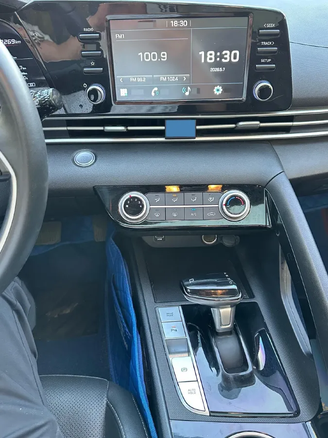 2022 Hyundai Elantra 1.5L 115HP L4 CVT,autocango,china used car exporter,china ev exporter,chinese used car exporter,chinese used ev exporter
