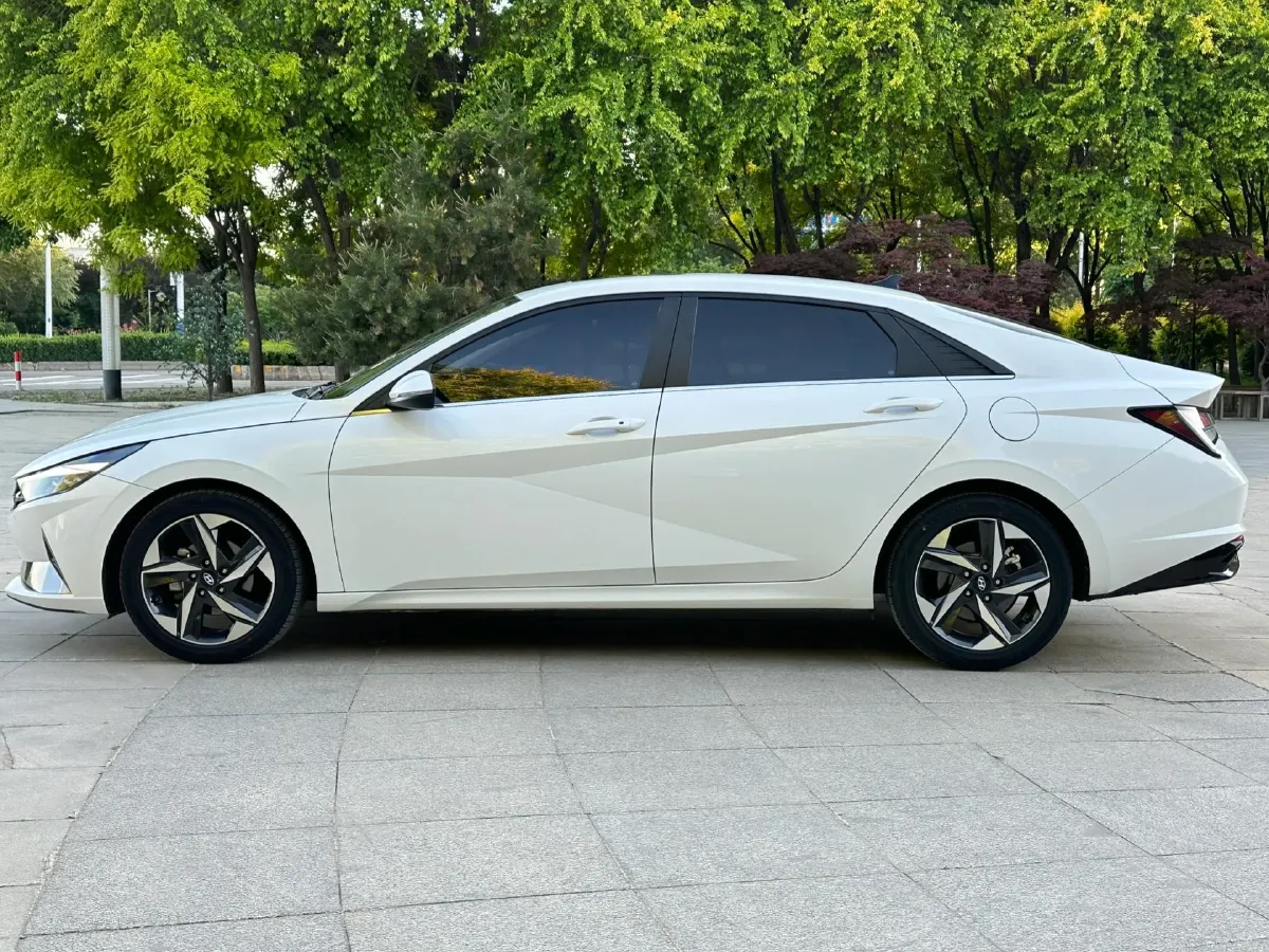 2022 Hyundai Elantra 1.5L 115HP L4 CVT,autocango,china used car exporter,china ev exporter,chinese used car exporter,chinese used ev exporter