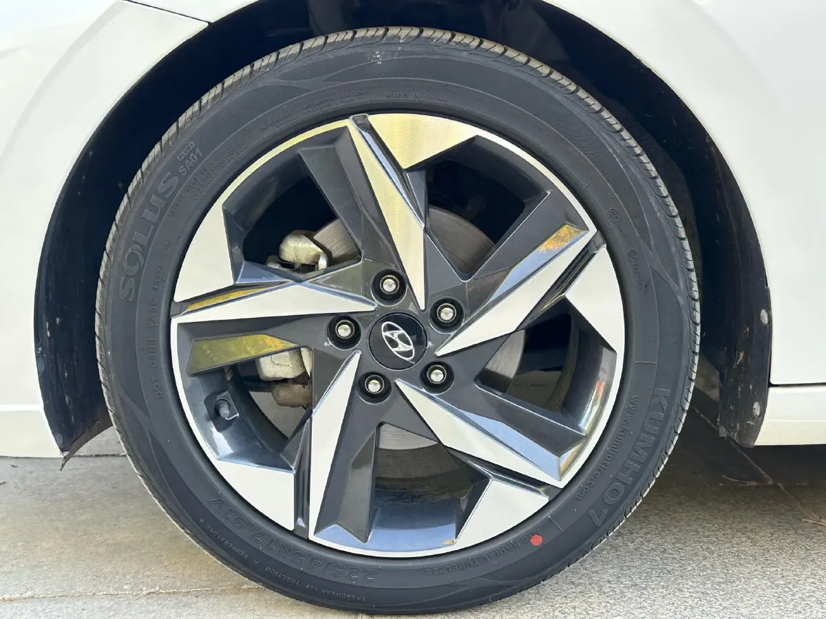 2022 Hyundai Elantra 1.5L 115HP L4 CVT,autocango,china used car exporter,china ev exporter,chinese used car exporter,chinese used ev exporter