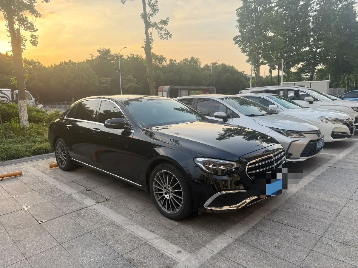 2021 Mercedes-Benz E Class 2.0T 197HP L4 9AT,autocango,china used car exporter,china ev exporter,chinese used car exporter,chinese used ev exporter
