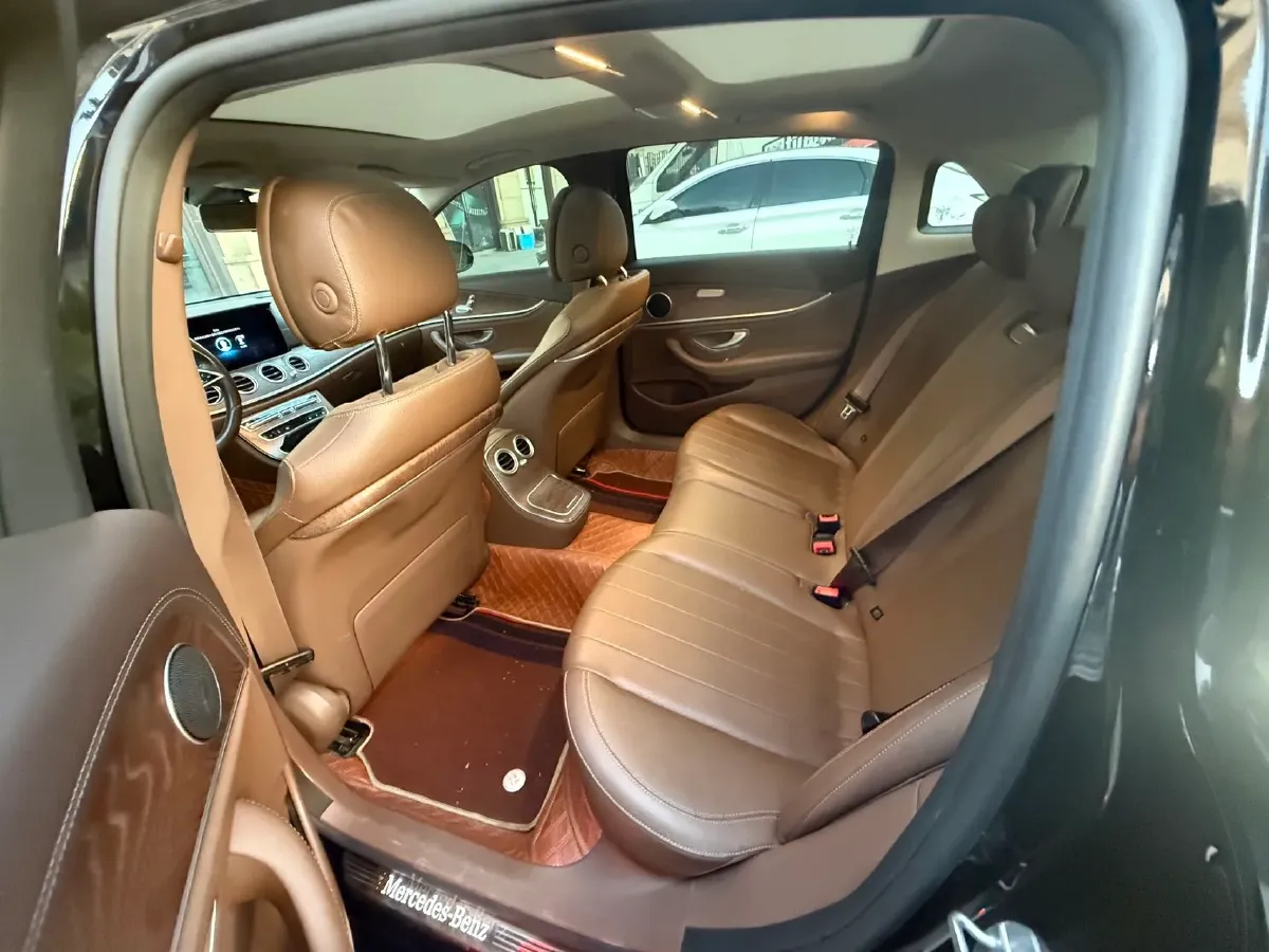 2021 Mercedes-Benz E Class 2.0T 197HP L4 9AT,autocango,china used car exporter,china ev exporter,chinese used car exporter,chinese used ev exporter