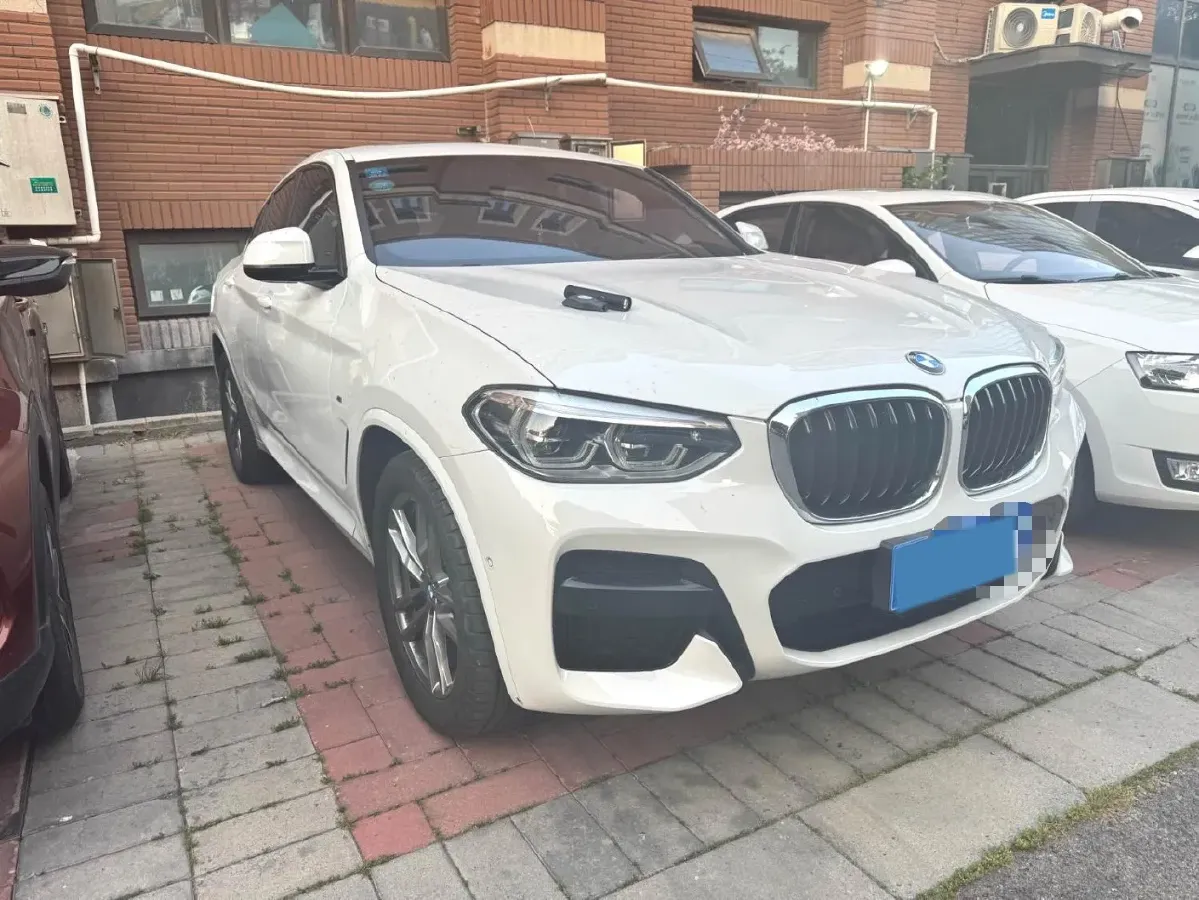 2020 BMW X4 2.0T 184HP L4 8AT,autocango,china used car exporter,china ev exporter,chinese used car exporter,chinese used ev exporter