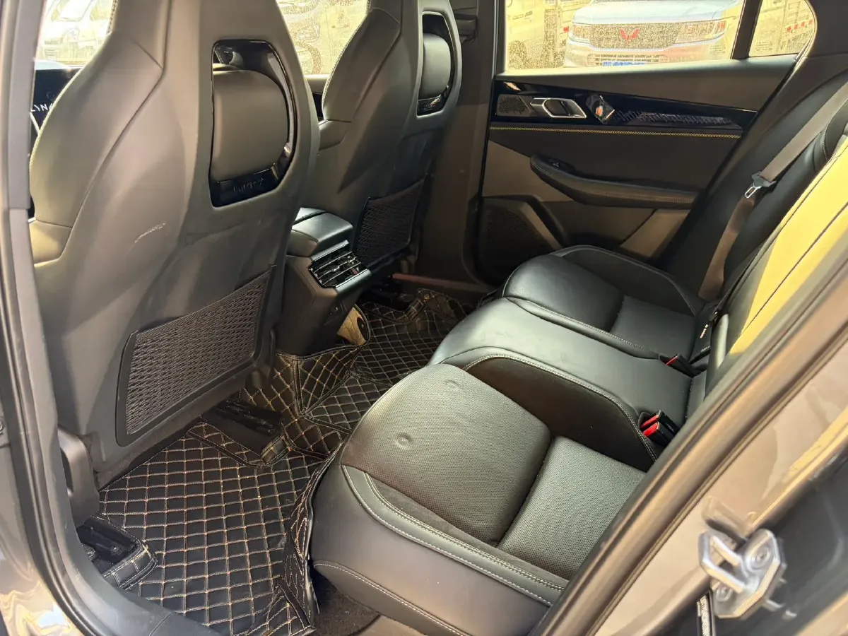 2023 MAXUS G50 1.5T 181HP L4 7DCT,autocango,china used car exporter,china ev exporter,chinese used car exporter,chinese used ev exporter