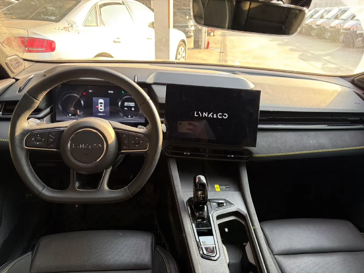 2023 MAXUS G50 1.5T 181HP L4 7DCT,autocango,china used car exporter,china ev exporter,chinese used car exporter,chinese used ev exporter