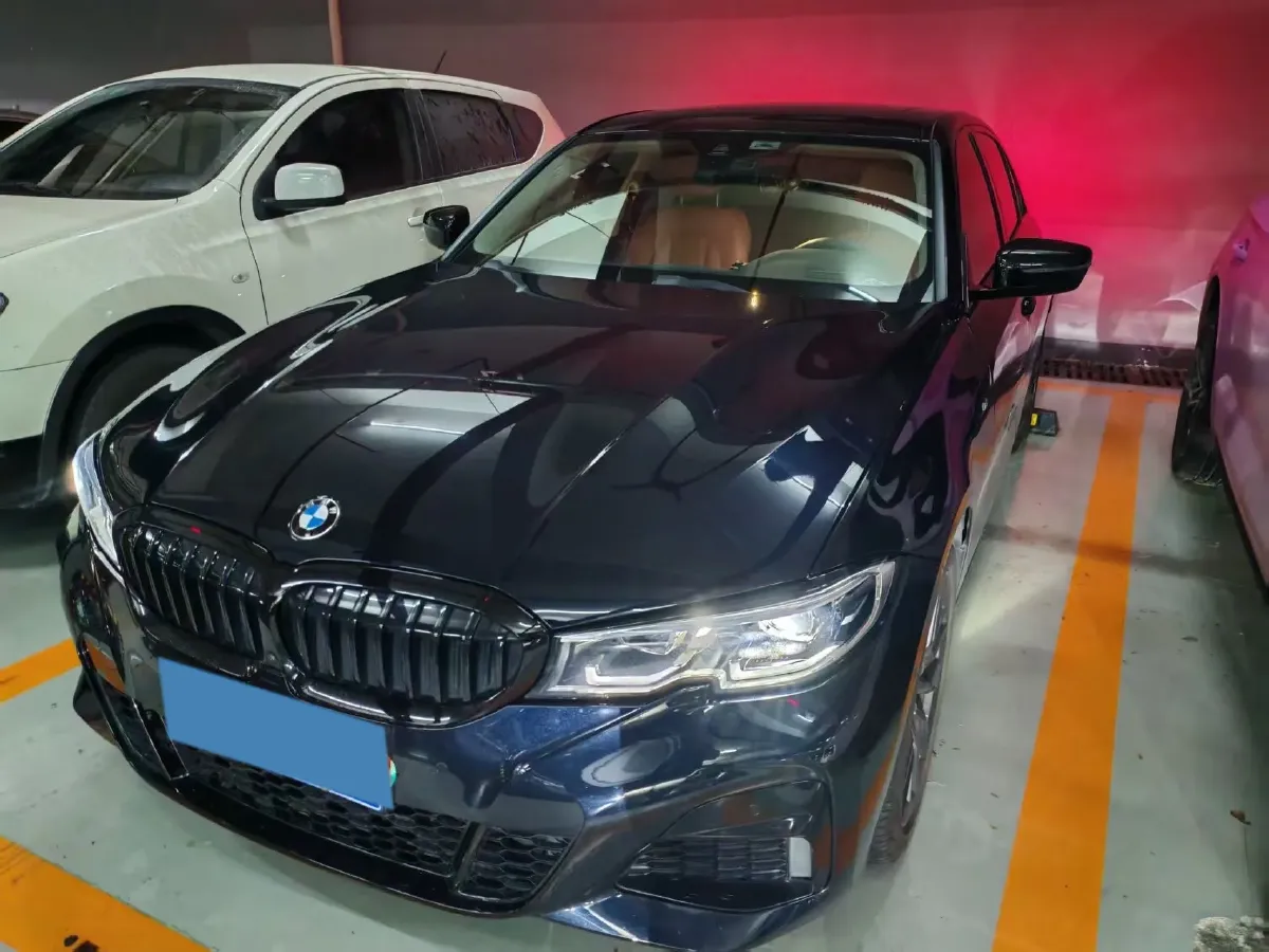 2022 BMW 3 Series 2.0T 184HP L4 8AT,autocango,china used car exporter,china ev exporter,chinese used car exporter,chinese used ev exporter