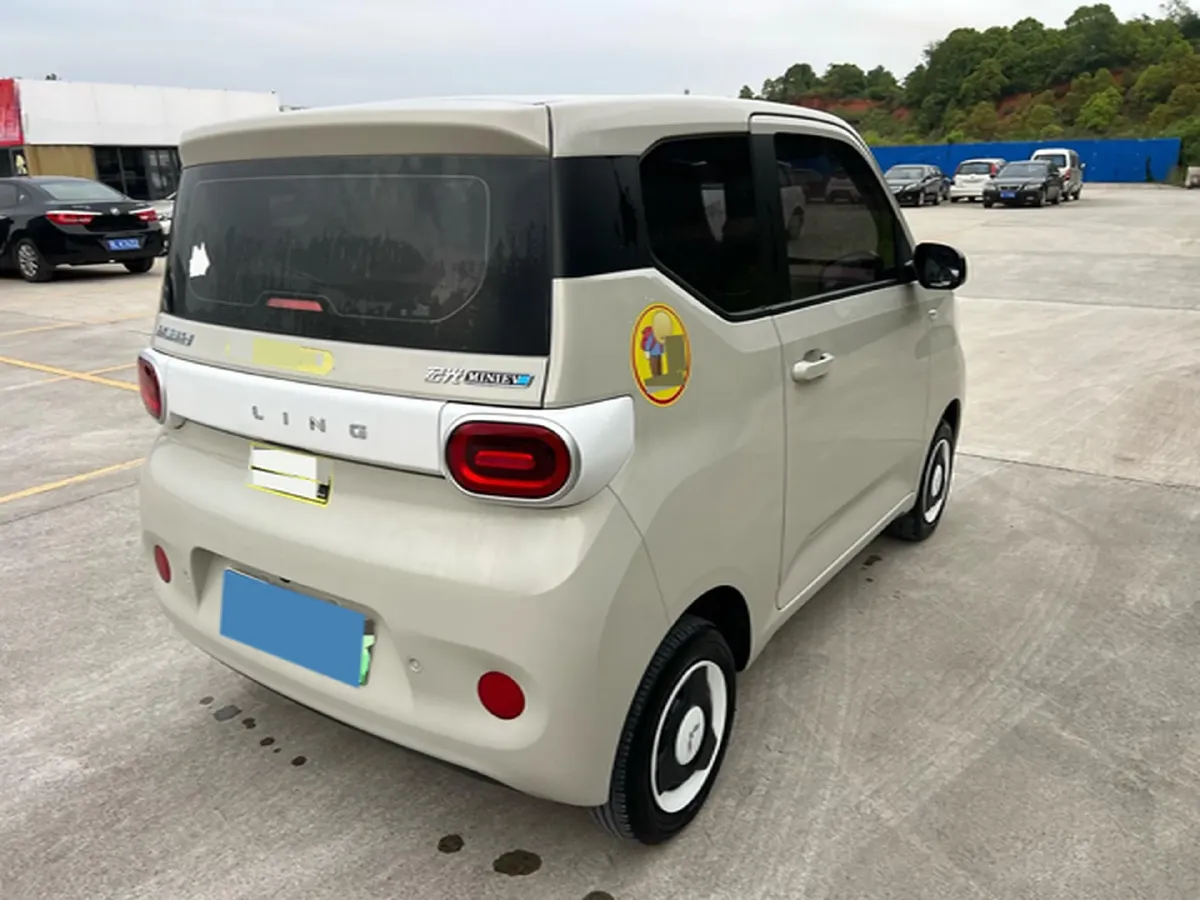 2024 WuLing HongGuang MINI EV BEV 17.3KWH,autocango,china used car exporter,china ev exporter,chinese used car exporter,chinese used ev exporter