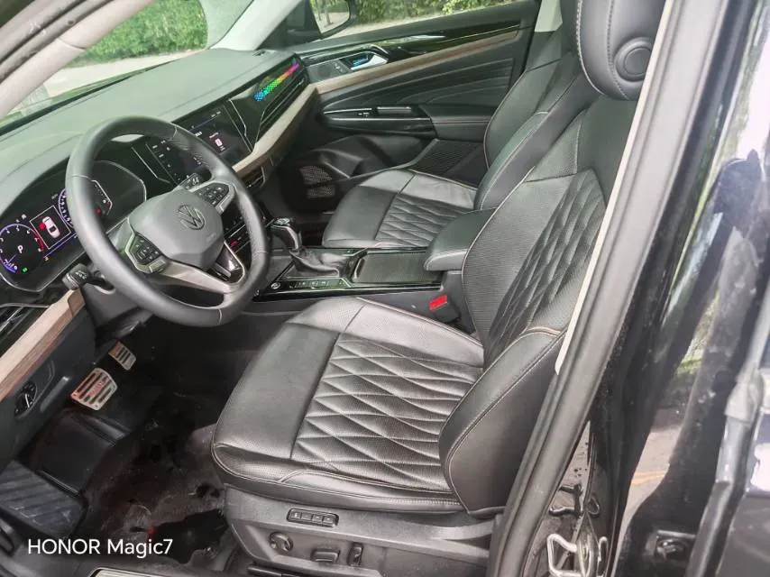 2020 Volkswagen Passat 2.0T 186HP L4 7DCT,autocango,china used car exporter,china ev exporter,chinese used car exporter,chinese used ev exporter