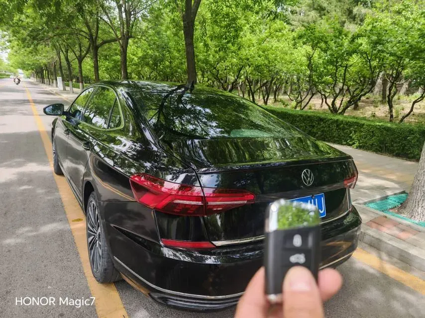 2020 Volkswagen Passat 2.0T 186HP L4 7DCT,autocango,china used car exporter,china ev exporter,chinese used car exporter,chinese used ev exporter
