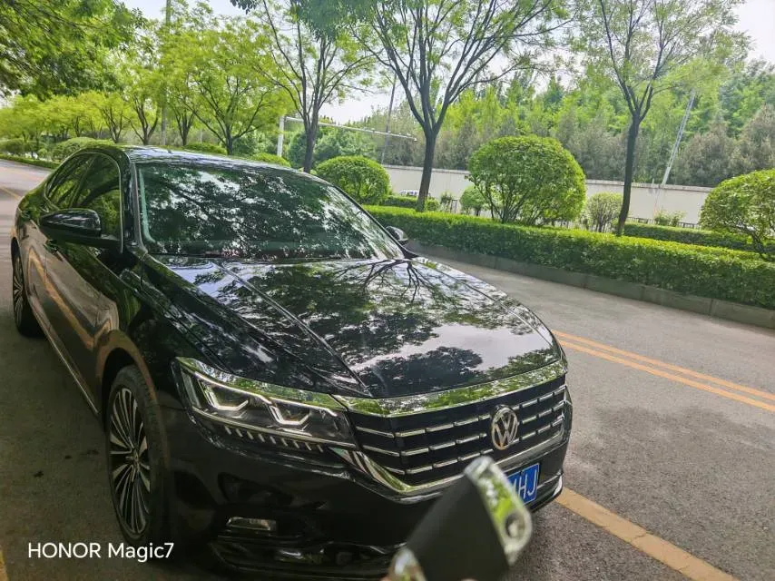 2020 Volkswagen Passat 2.0T 186HP L4 7DCT,autocango,china used car exporter,china ev exporter,chinese used car exporter,chinese used ev exporter