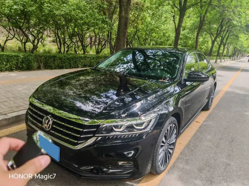 2020 Volkswagen Passat 2.0T 186HP L4 7DCT,autocango,china used car exporter,china ev exporter,chinese used car exporter,chinese used ev exporter
