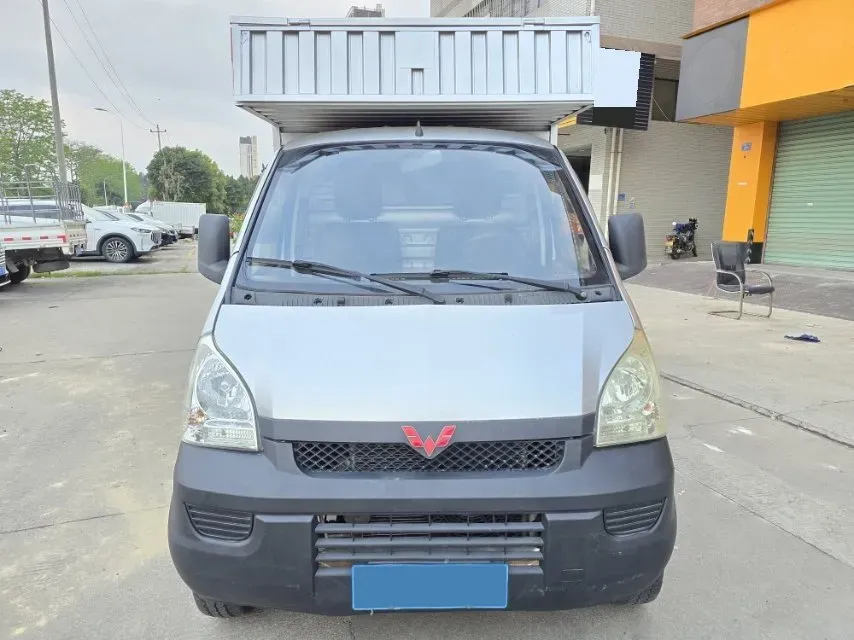 2015 WuLing RongGuang V 1.5L 112HP L4 5MT,autocango,china used car exporter,china ev exporter,chinese used car exporter,chinese used ev exporter
