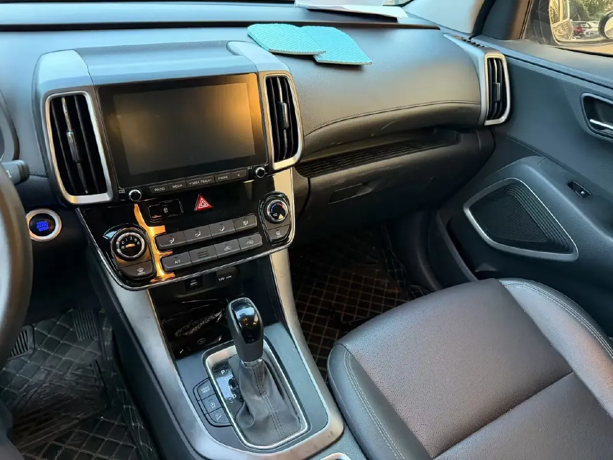 2019 Hyundai ix35 2.0L 160HP L4 6AT,autocango,china used car exporter,china ev exporter,chinese used car exporter,chinese used ev exporter