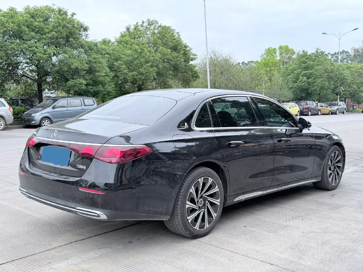 2025 Mercedes-Benz E Class 2.0T 258HP L4 9AT,autocango,china used car exporter,china ev exporter,chinese used car exporter,chinese used ev exporter