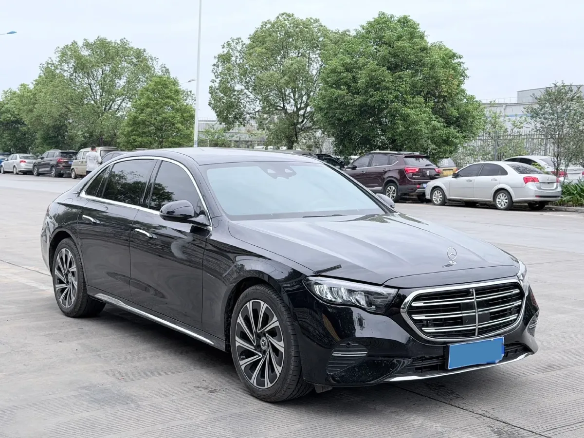 2025 Mercedes-Benz E Class 2.0T 258HP L4 9AT,autocango,china used car exporter,china ev exporter,chinese used car exporter,chinese used ev exporter