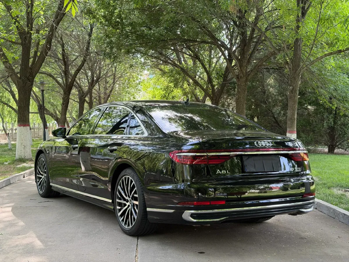 2024 Audi A8 3.0T 286HP V6 8AT,autocango,china used car exporter,china ev exporter,chinese used car exporter,chinese used ev exporter