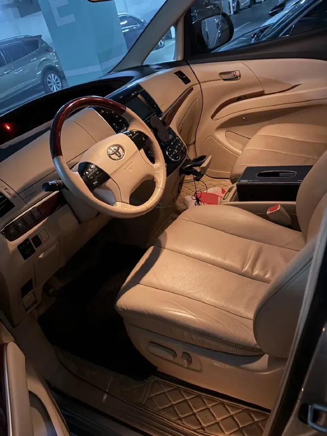 2012 Toyota Previa 2.4L 170HP L4 CVT,autocango,china used car exporter,china ev exporter,chinese used car exporter,chinese used ev exporter