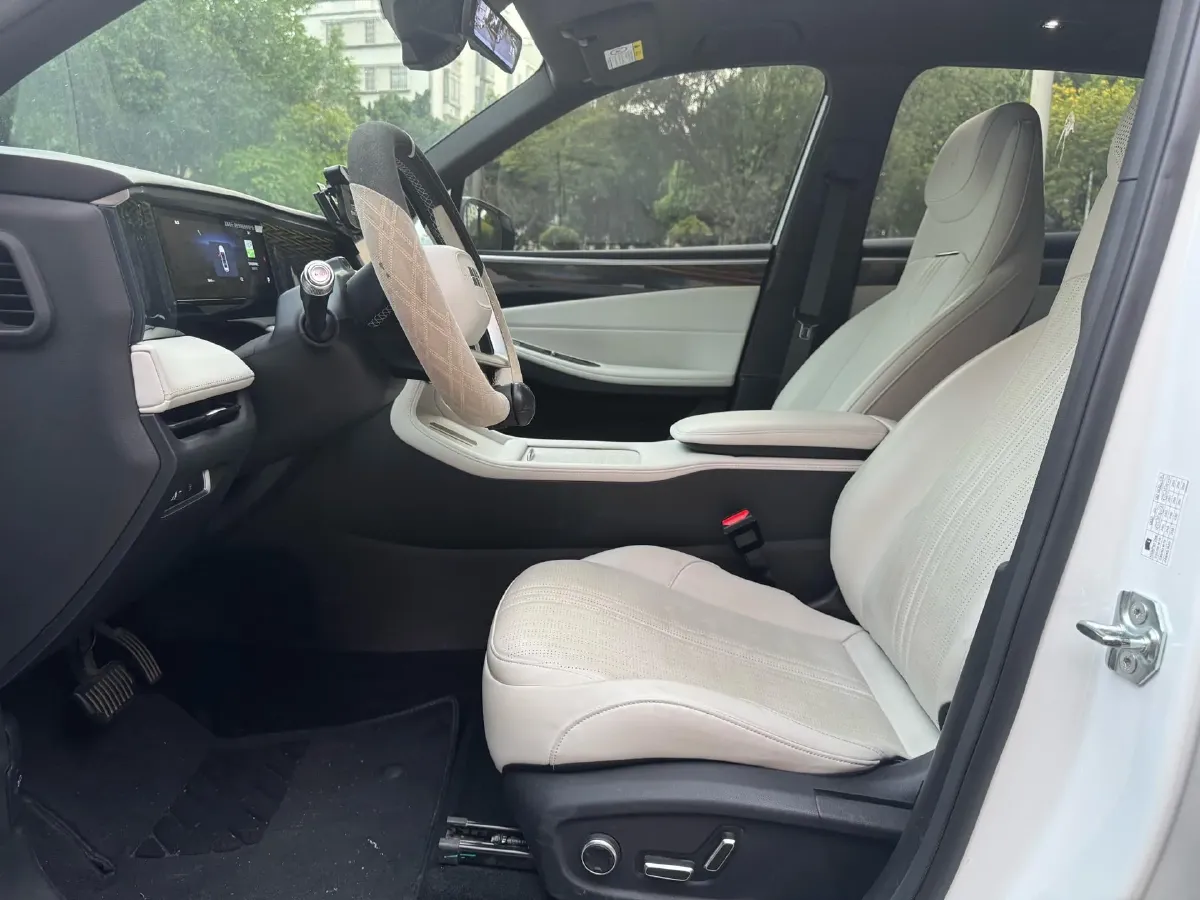 2023 Geely Galaxy L7 1.5T 163HP L4 3DHT PHEV 18.7KWH,autocango,china used car exporter,china ev exporter,chinese used car exporter,chinese used ev exporter