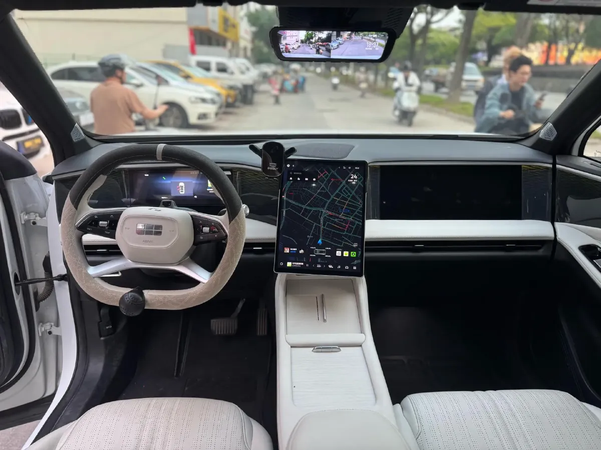 2023 Geely Galaxy L7 1.5T 163HP L4 3DHT PHEV 18.7KWH,autocango,china used car exporter,china ev exporter,chinese used car exporter,chinese used ev exporter