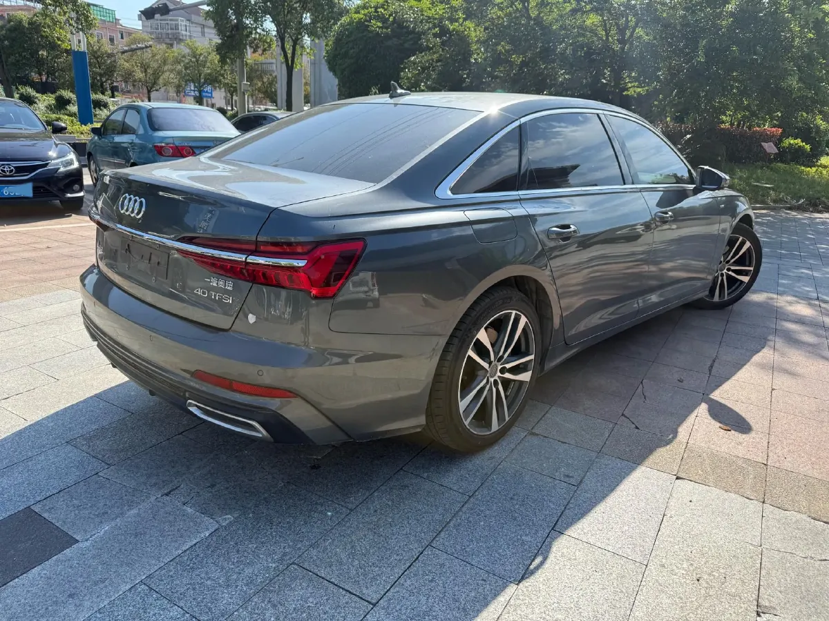2021 Audi A6L 2.0T 190HP L4 7DCT,autocango,china used car exporter,china ev exporter,chinese used car exporter,chinese used ev exporter