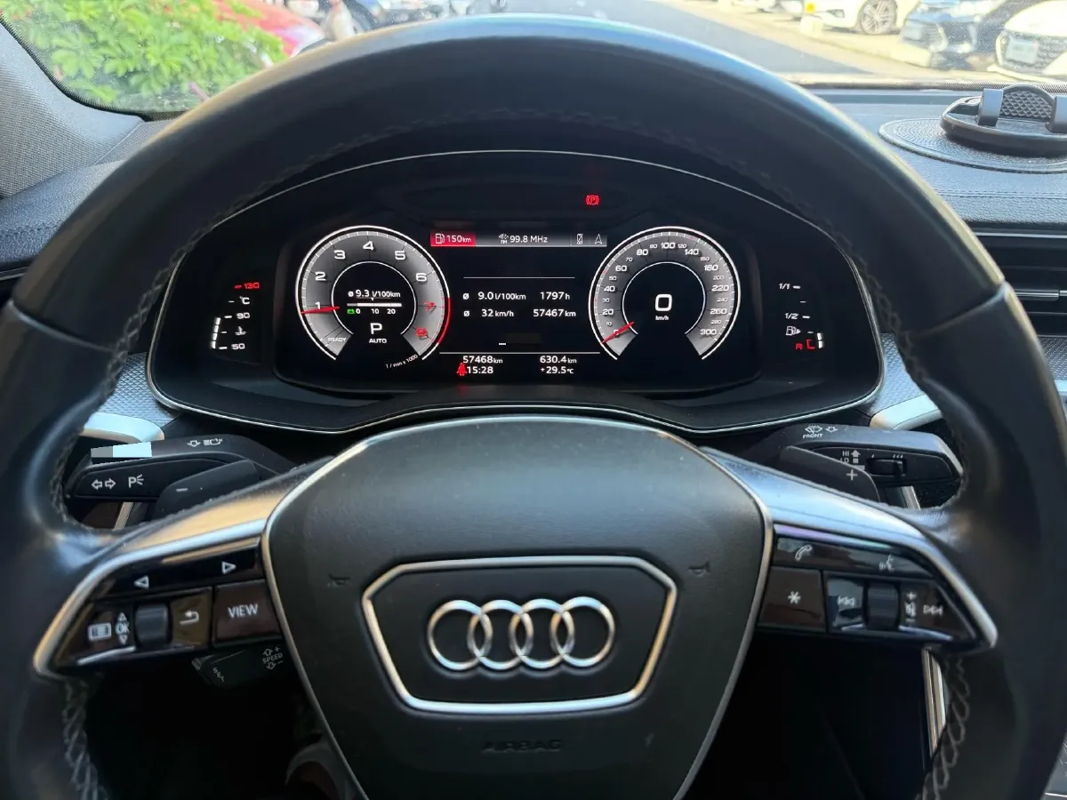 2021 Audi A6L 2.0T 190HP L4 7DCT,autocango,china used car exporter,china ev exporter,chinese used car exporter,chinese used ev exporter