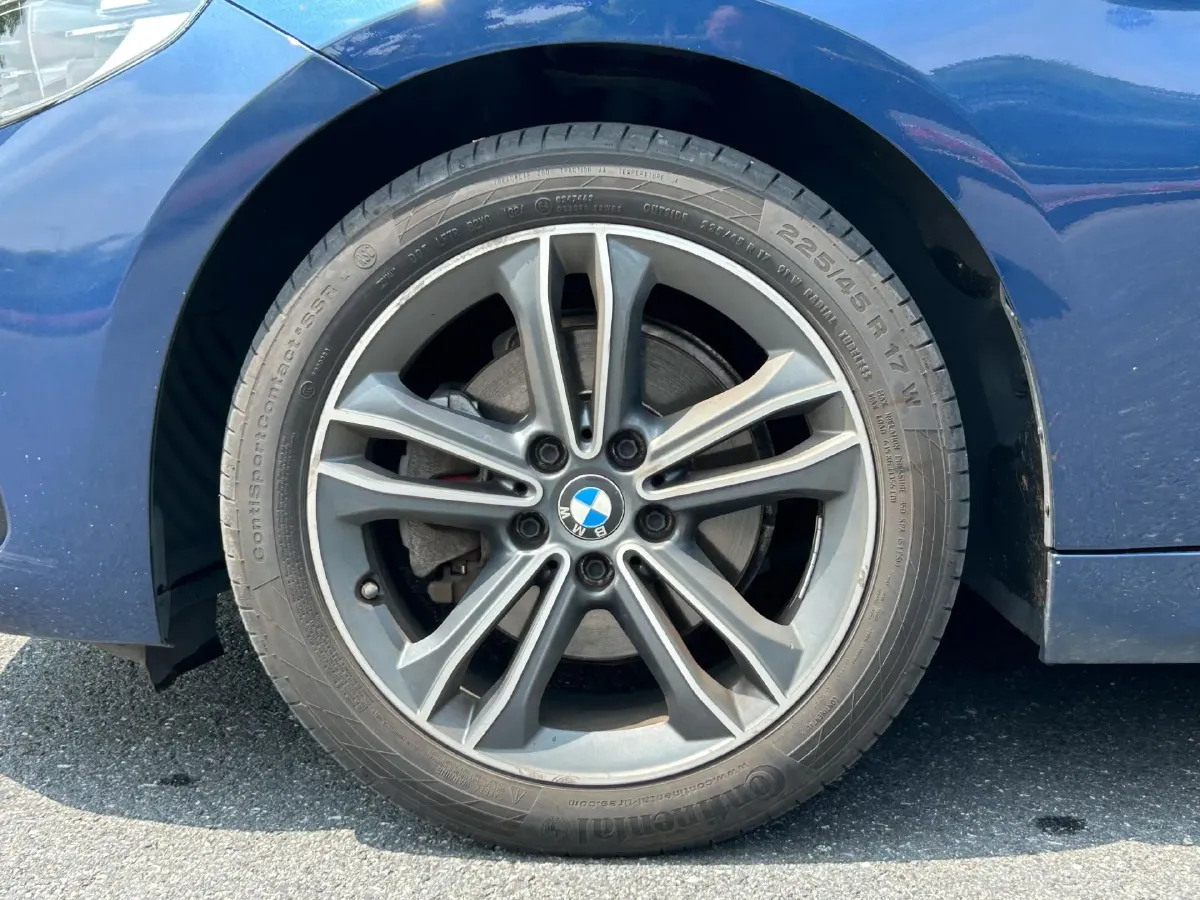 2021 BMW 1 Series 1.5T 140HP L3 7DCT,autocango,china used car exporter,china ev exporter,chinese used car exporter,chinese used ev exporter