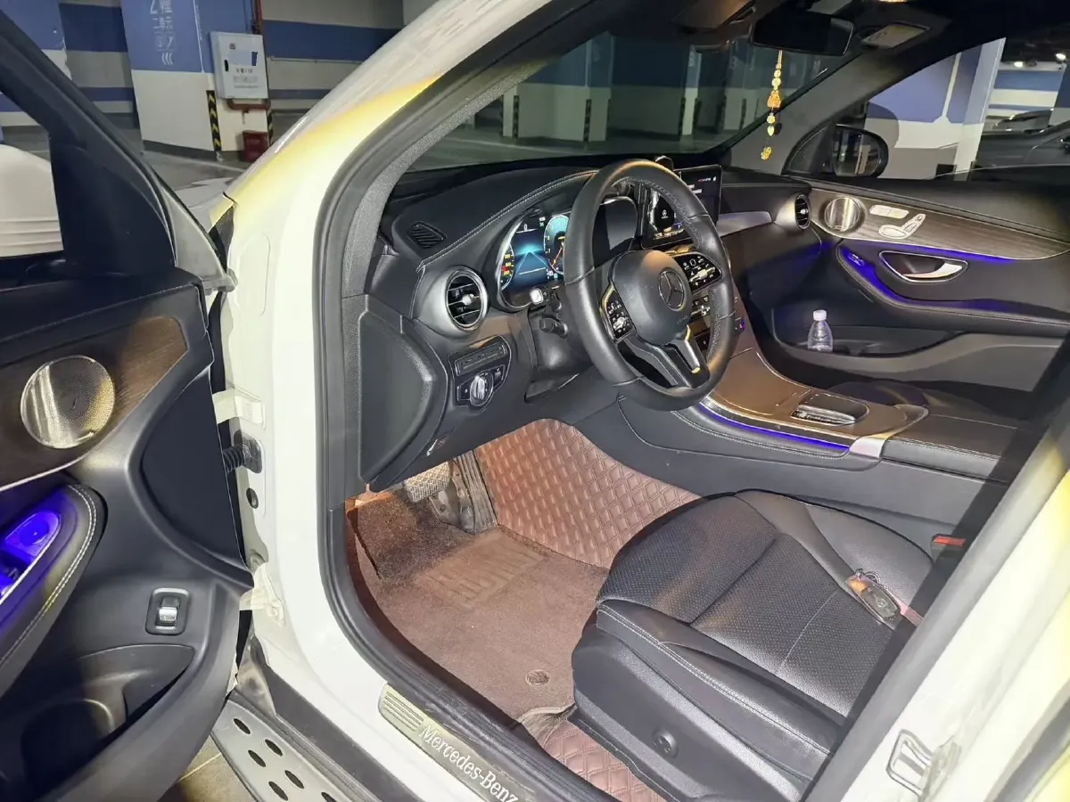 2022 Mercedes-Benz GLC Class 2.0T 258HP L4 9AT,autocango,china used car exporter,china ev exporter,chinese used car exporter,chinese used ev exporter