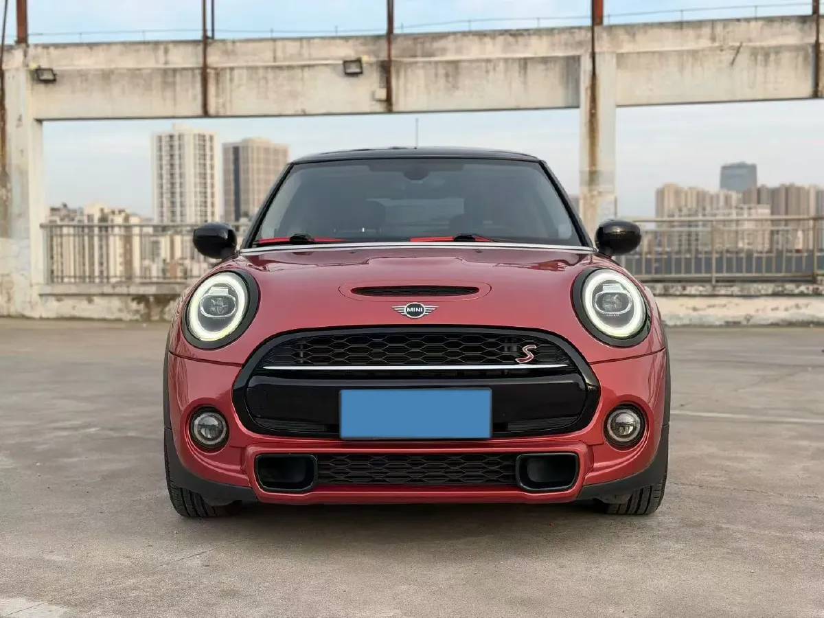 2020 MINI MINI 2.0T 192HP L4 7DCT,autocango,china used car exporter,china ev exporter,chinese used car exporter,chinese used ev exporter
