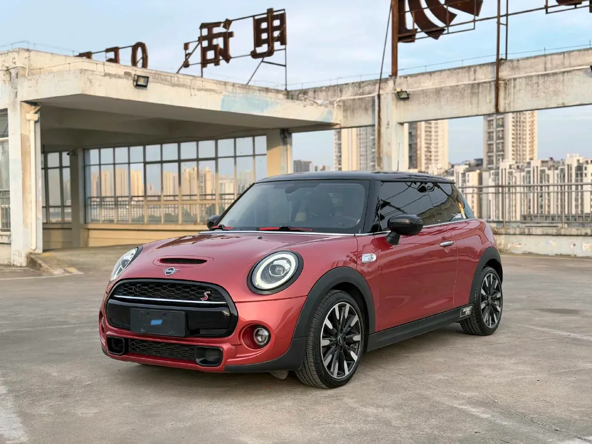 2020 MINI MINI 2.0T 192HP L4 7DCT,autocango,china used car exporter,china ev exporter,chinese used car exporter,chinese used ev exporter