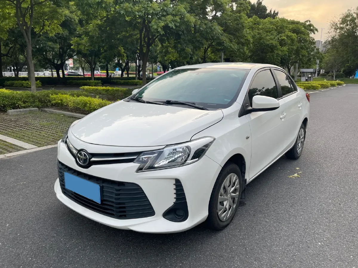 2021 Toyota Vios 1.5L 112HP L4 CVT,autocango,china used car exporter,china ev exporter,chinese used car exporter,chinese used ev exporter