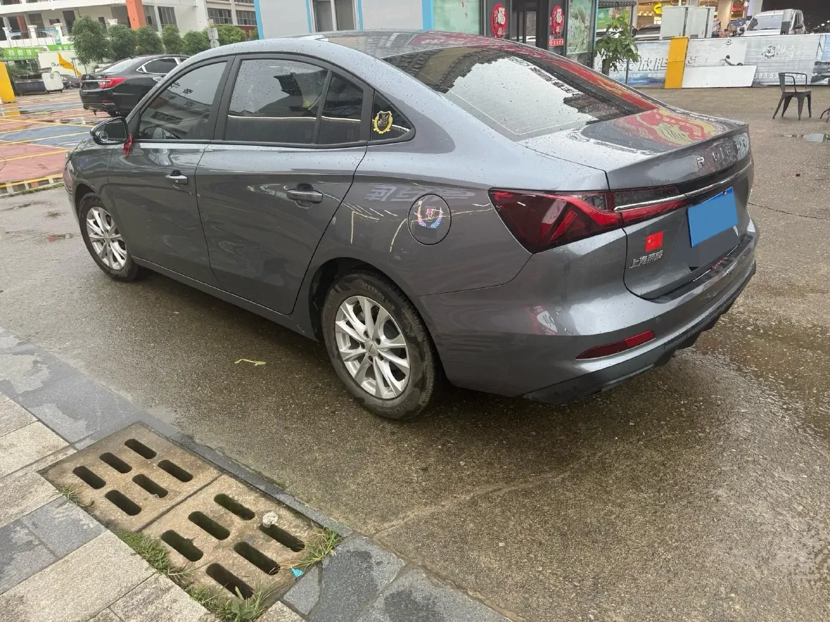 2023 Roewe i5 1.5L 129HP L4 5MT,autocango,china used car exporter,china ev exporter,chinese used car exporter,chinese used ev exporter