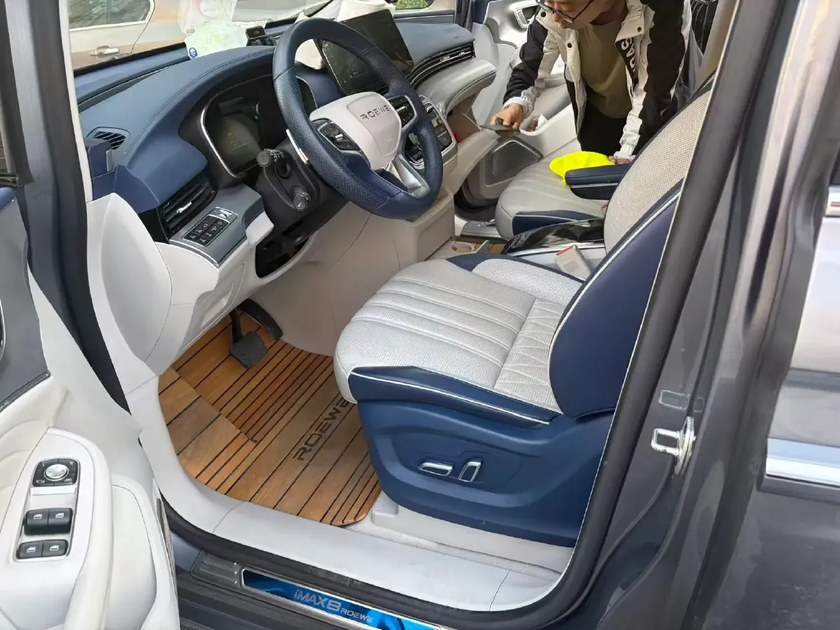 2022 Roewe iMAX8 2.0T 234HP L4 8AT,autocango,china used car exporter,china ev exporter,chinese used car exporter,chinese used ev exporter