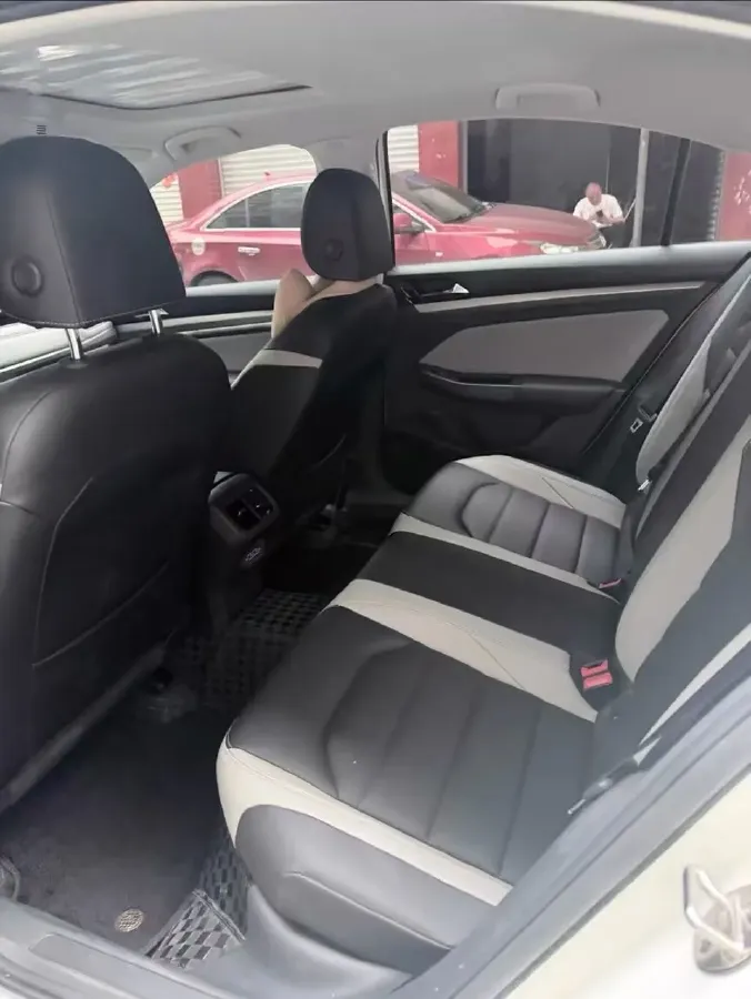 2024 Volkswagen Bora 1.5T 160HP L4 7DCT,autocango,china used car exporter,china ev exporter,chinese used car exporter,chinese used ev exporter
