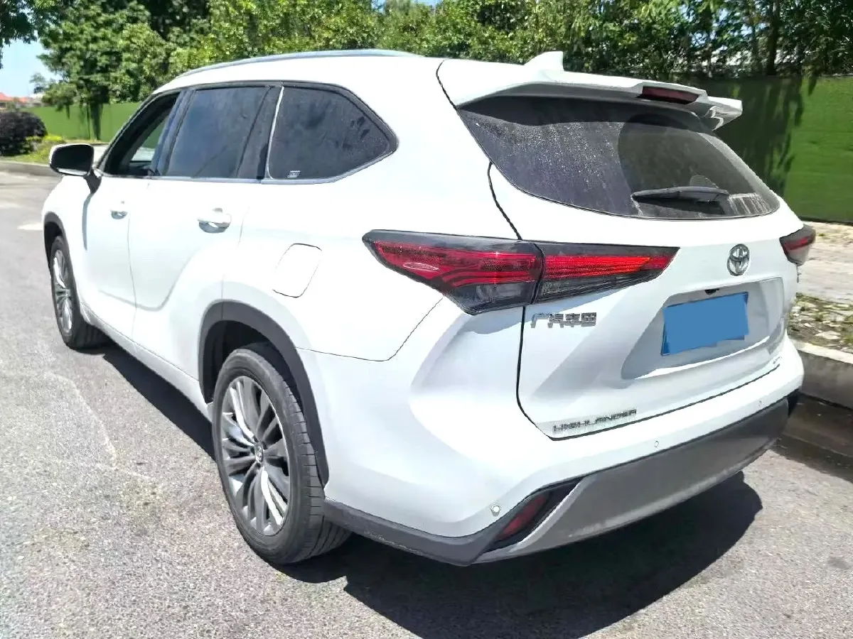 2022 Toyota Highlander 2.0T 248HP L4 8AT,autocango,china used car exporter,china ev exporter,chinese used car exporter,chinese used ev exporter