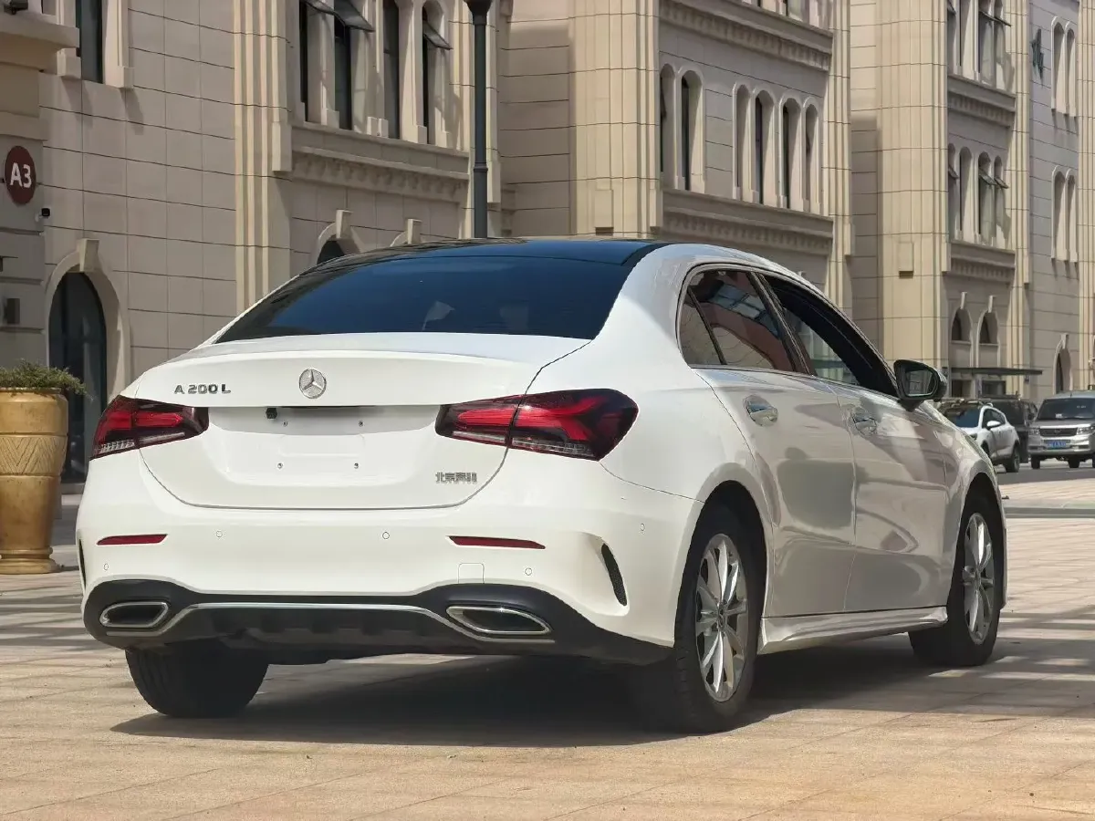 2021 Mercedes-Benz A Class 1.3T 163HP L4 7DCT,autocango,china used car exporter,china ev exporter,chinese used car exporter,chinese used ev exporter