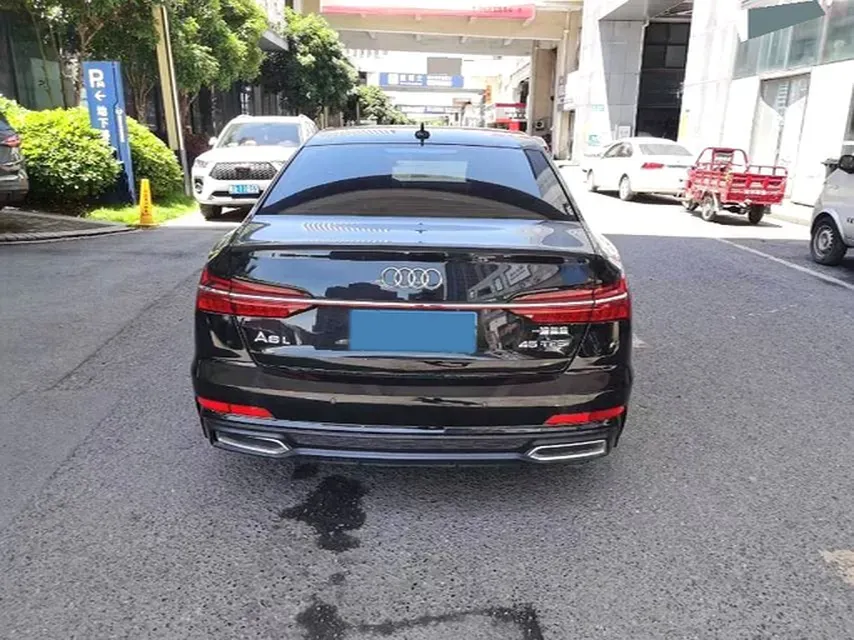 2021 Audi A6L 2.0T 190HP L4 7DCT,autocango,china used car exporter,china ev exporter,chinese used car exporter,chinese used ev exporter