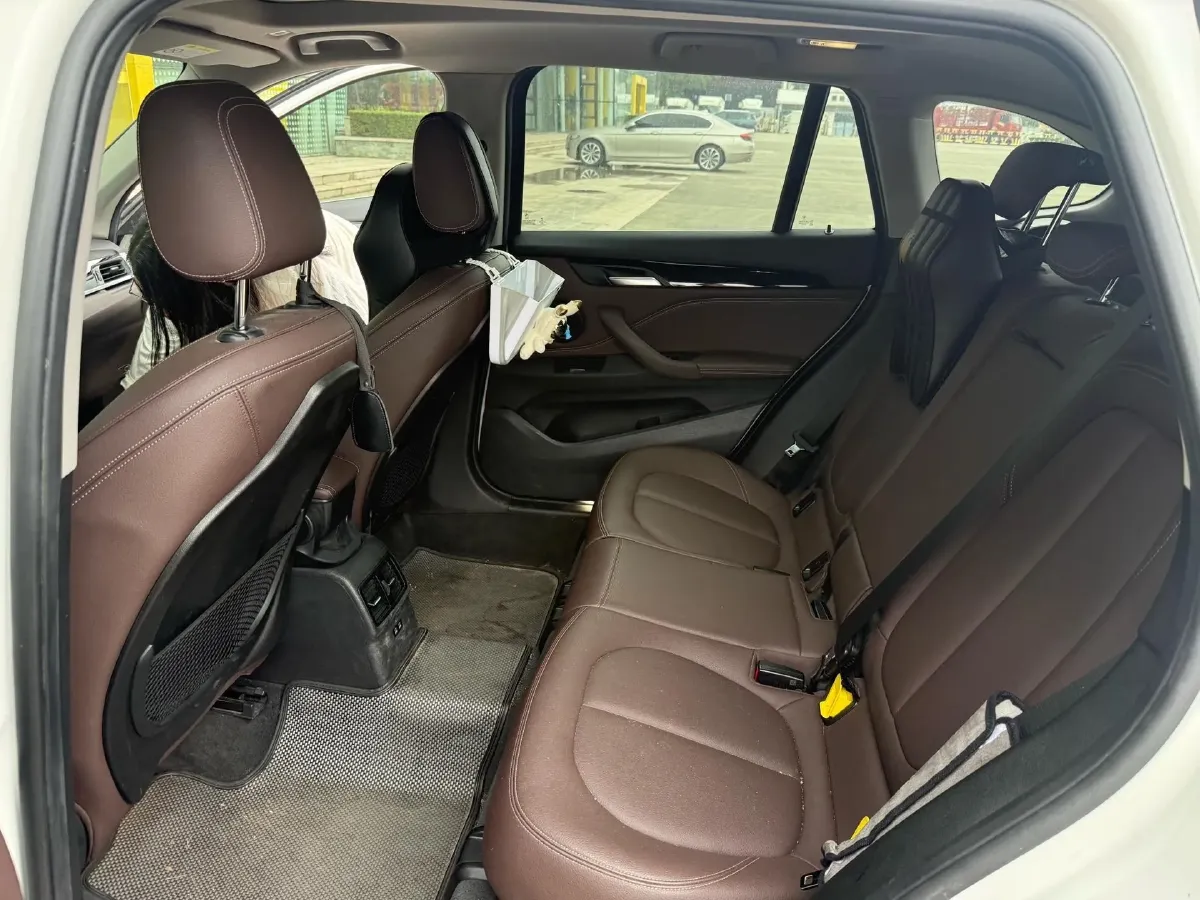 2020 BMW X1 2.0T 192HP L4 7DCT,autocango,china used car exporter,china ev exporter,chinese used car exporter,chinese used ev exporter