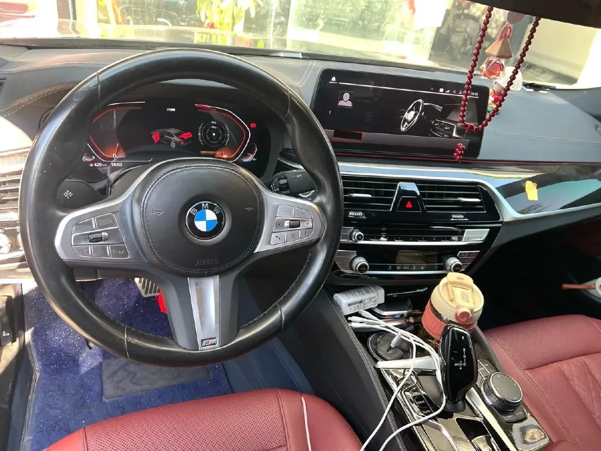 2022 BMW 5 Series 2.0T 184HP L4 8AT,autocango,china used car exporter,china ev exporter,chinese used car exporter,chinese used ev exporter