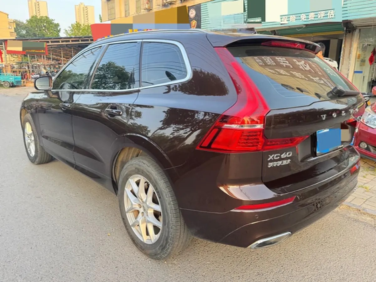 2018 Volvo XC60 2.0T 254HP L4 8AT,autocango,china used car exporter,china ev exporter,chinese used car exporter,chinese used ev exporter