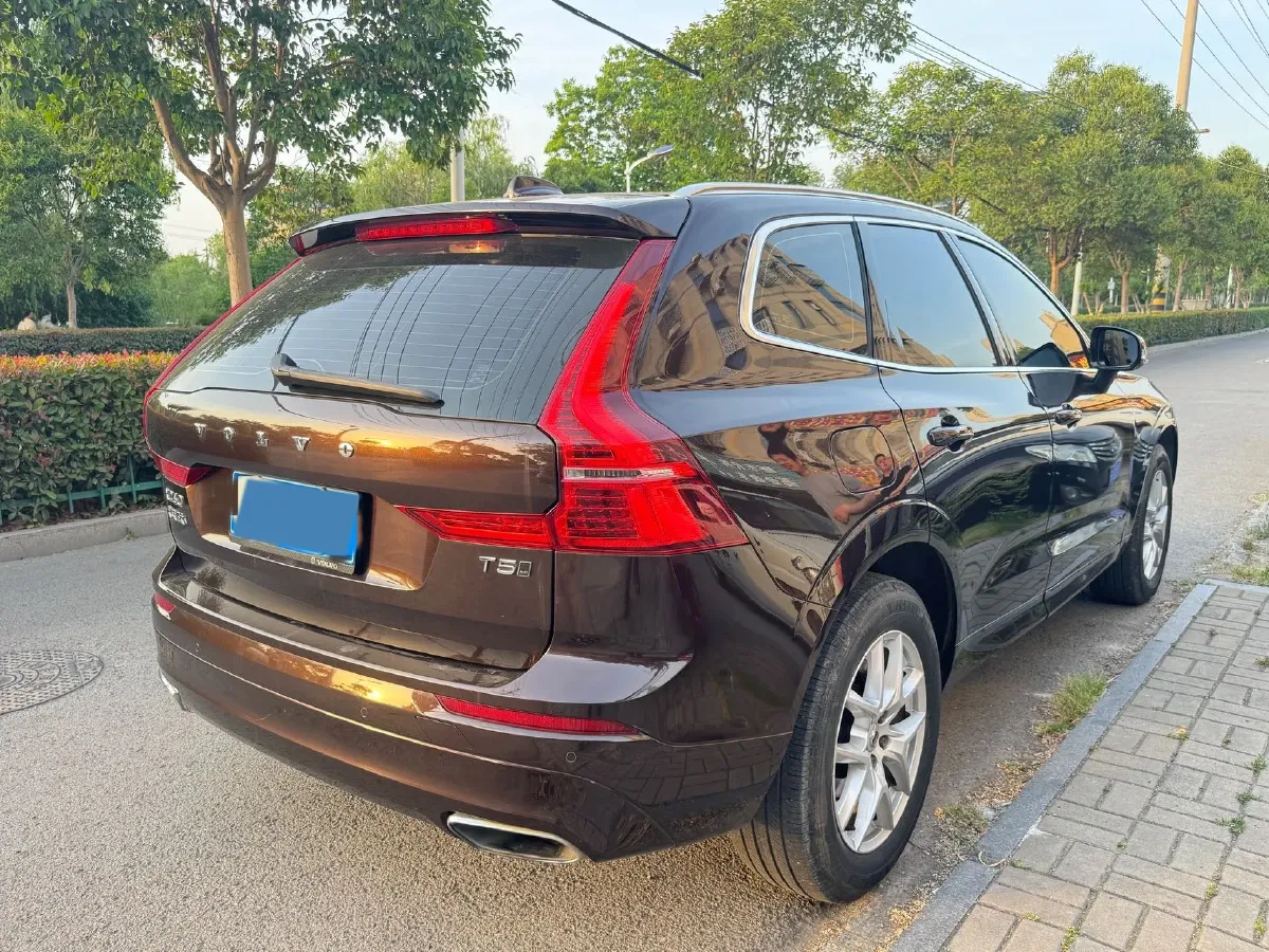 2018 Volvo XC60 2.0T 254HP L4 8AT,autocango,china used car exporter,china ev exporter,chinese used car exporter,chinese used ev exporter