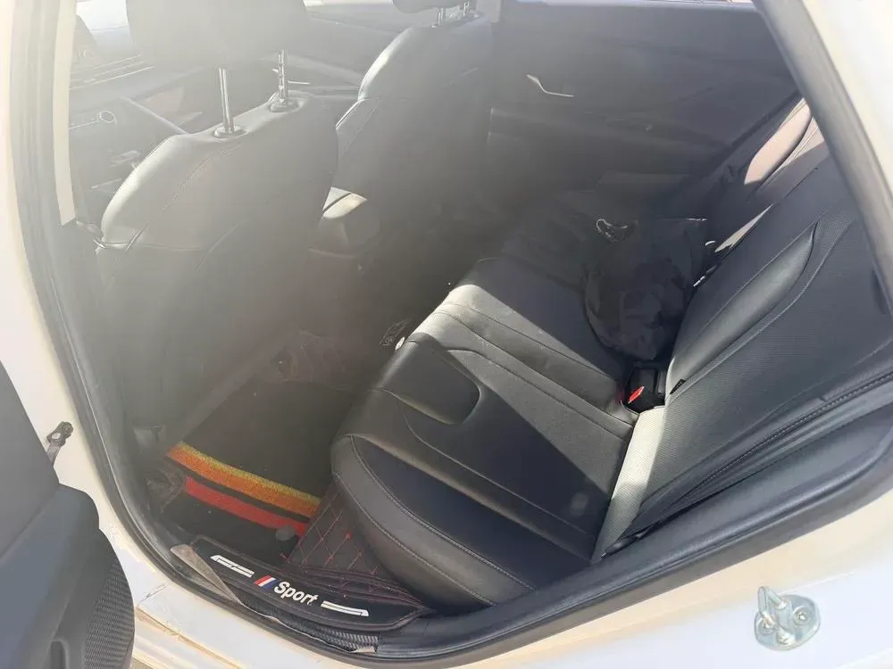 2021 Hyundai Elantra 1.5L 115HP L4 CVT,autocango,china used car exporter,china ev exporter,chinese used car exporter,chinese used ev exporter