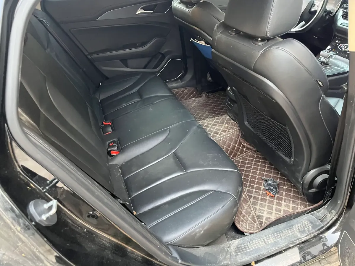 2022 HongQi H5 1.5T 169HP L4 7DCT,autocango,china used car exporter,china ev exporter,chinese used car exporter,chinese used ev exporter