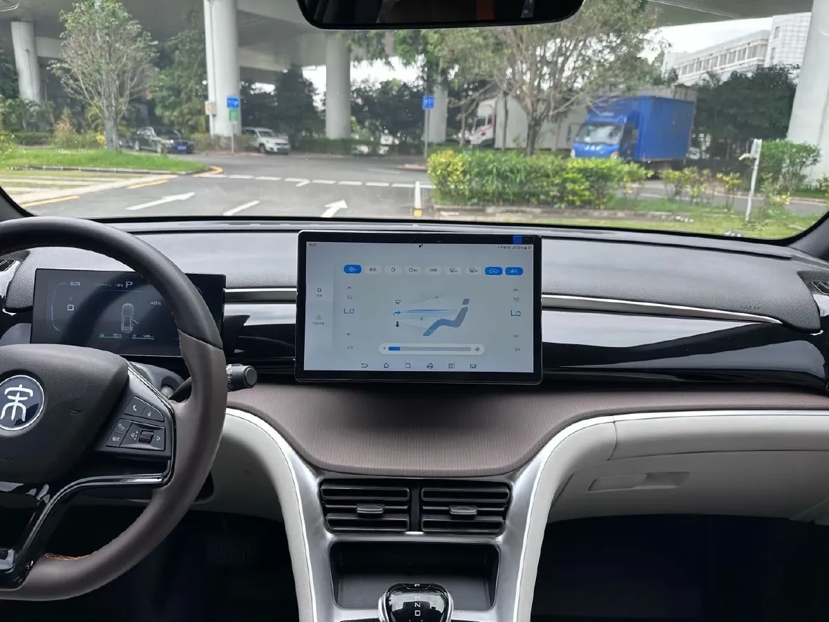 2022 Geely JiaJi 1.5T 177HP L3 7DCT PHEV 15.5KWH,autocango,china used car exporter,china ev exporter,chinese used car exporter,chinese used ev exporter