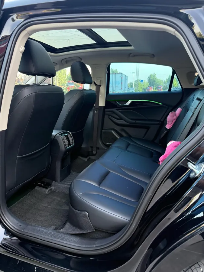 2023 Bestune B70 1.5T 169HP L4 7DCT,autocango,china used car exporter,china ev exporter,chinese used car exporter,chinese used ev exporter