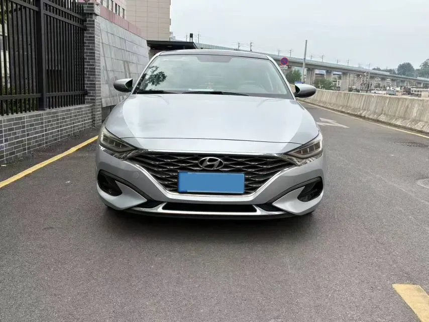2019 Hyundai La Festa 1.6T 204HP L4 7DCT,autocango,china used car exporter,china ev exporter,chinese used car exporter,chinese used ev exporter