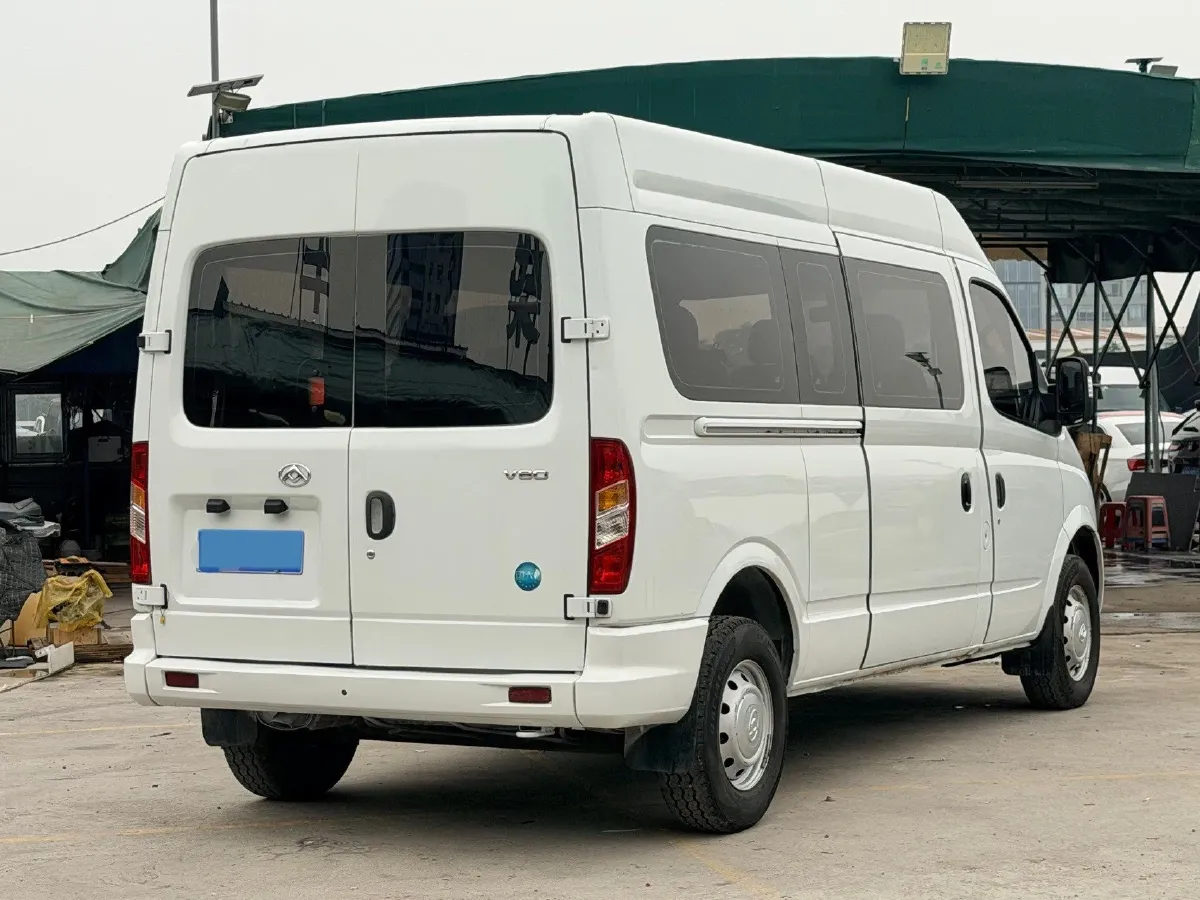 2023 MAXUS XinTu V80 2.0T 127HP L4 6MT,autocango,china used car exporter,china ev exporter,chinese used car exporter,chinese used ev exporter